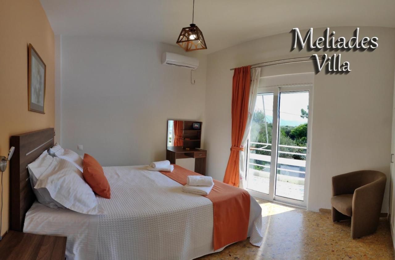 Meliades Villa Agioi Theodoroi Bagian luar foto